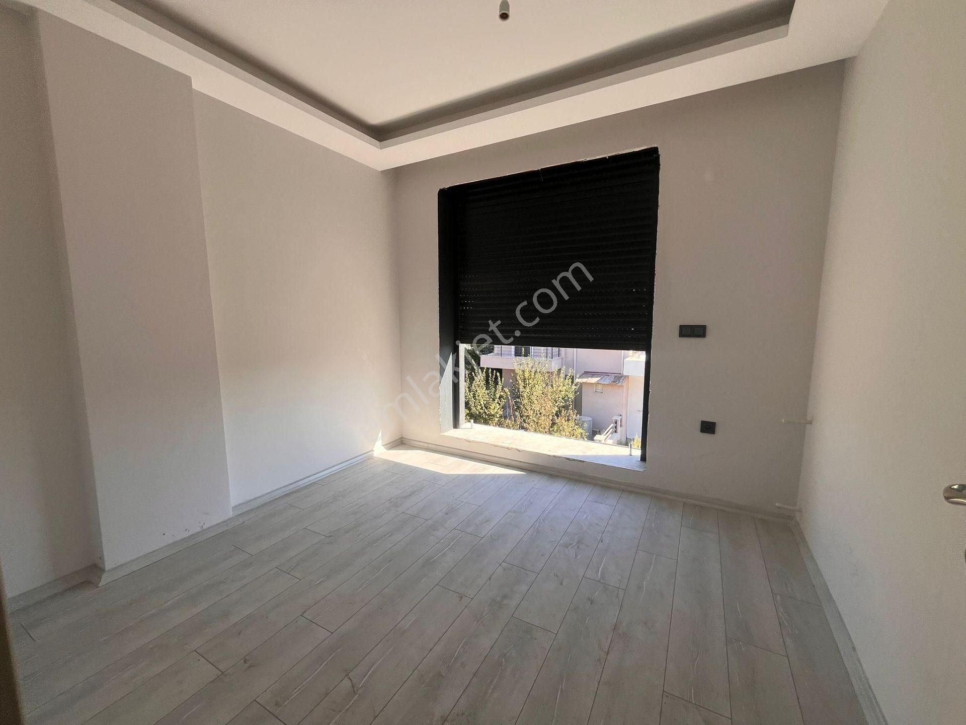 Seferihisar Cumhuriyette Tek Müstakil 3+1 Yazlık - Görsel 24