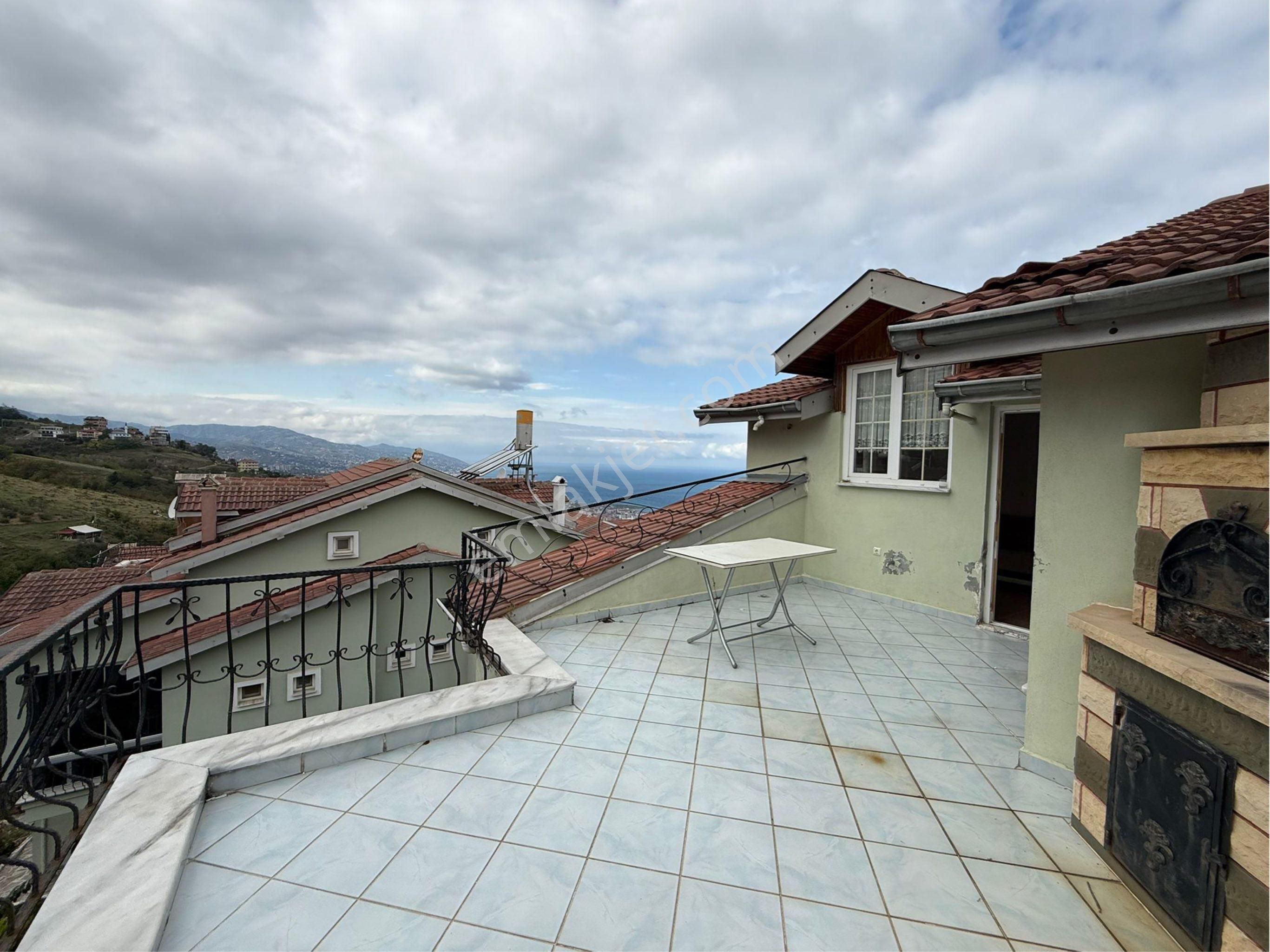 Yıldızlı'da Kiralık 4+1 Tripleks Villa - Görsel 27