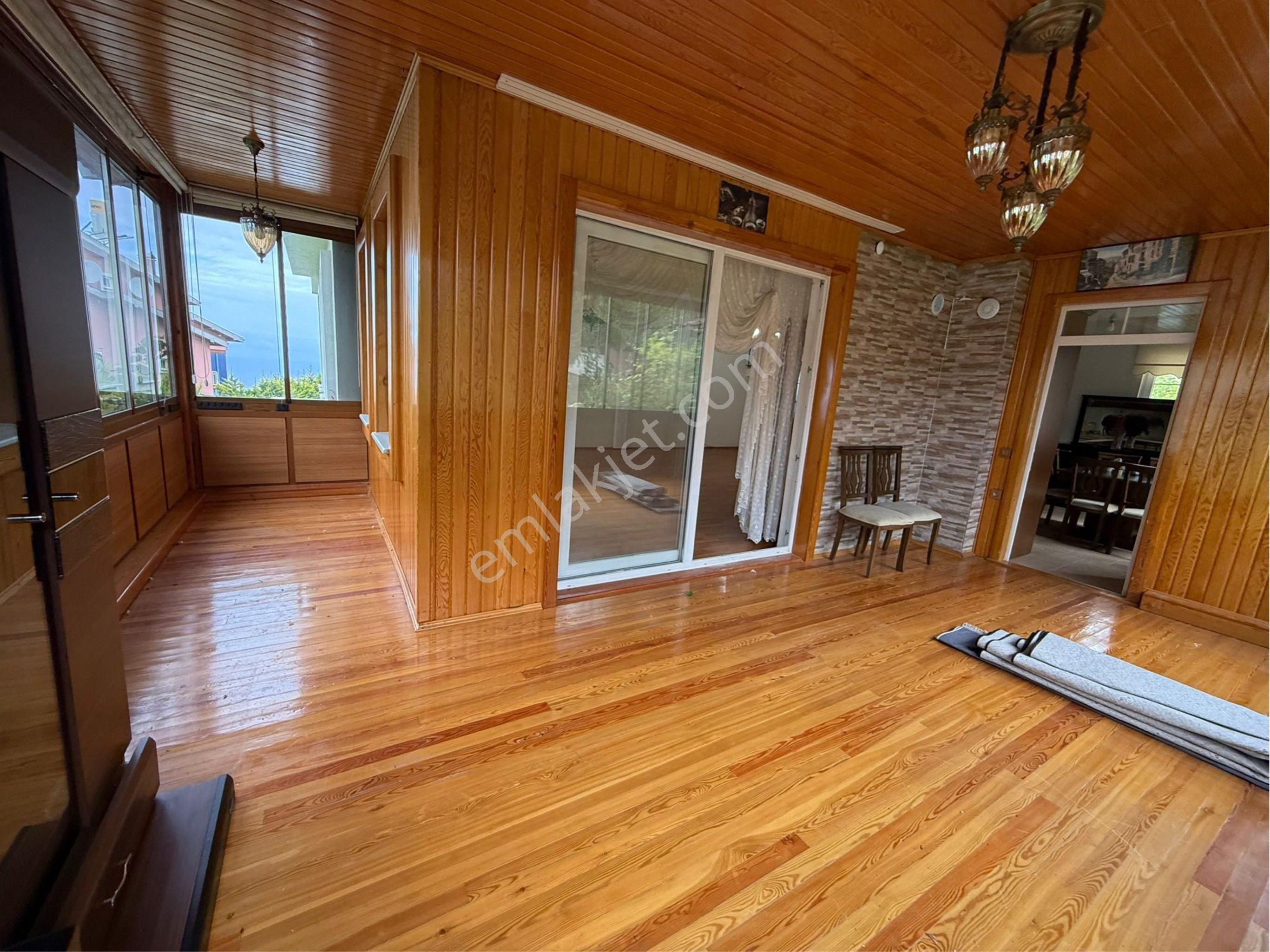 Yıldızlı'da Kiralık 4+1 Tripleks Villa - Görsel 15