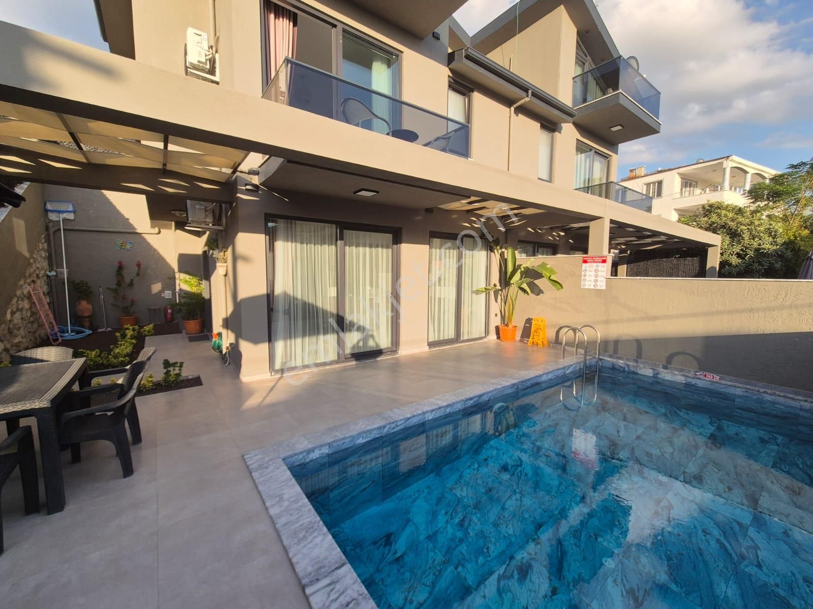 Stop’tan Kargıda Sıfır Havuzlu Eşyalı Villa - Görsel 3