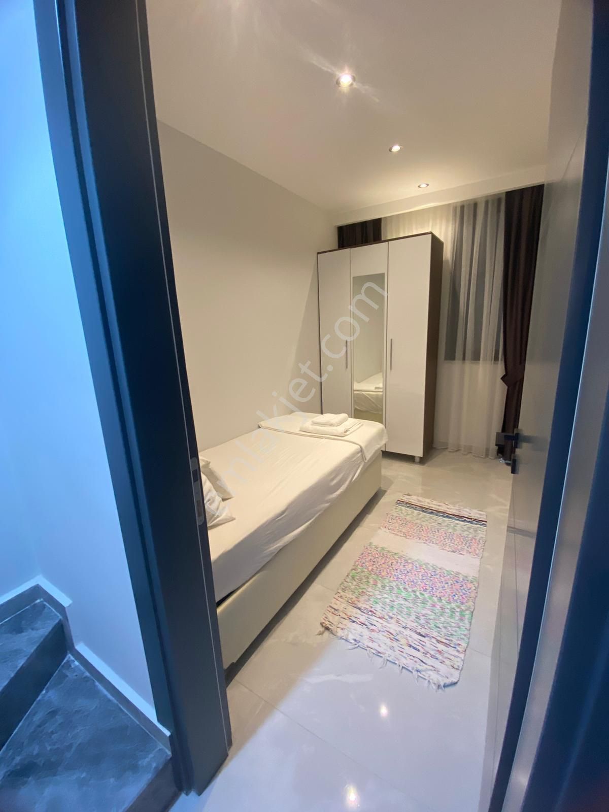 Stop’tan Kargıda Sıfır Havuzlu Eşyalı Villa - Görsel 33