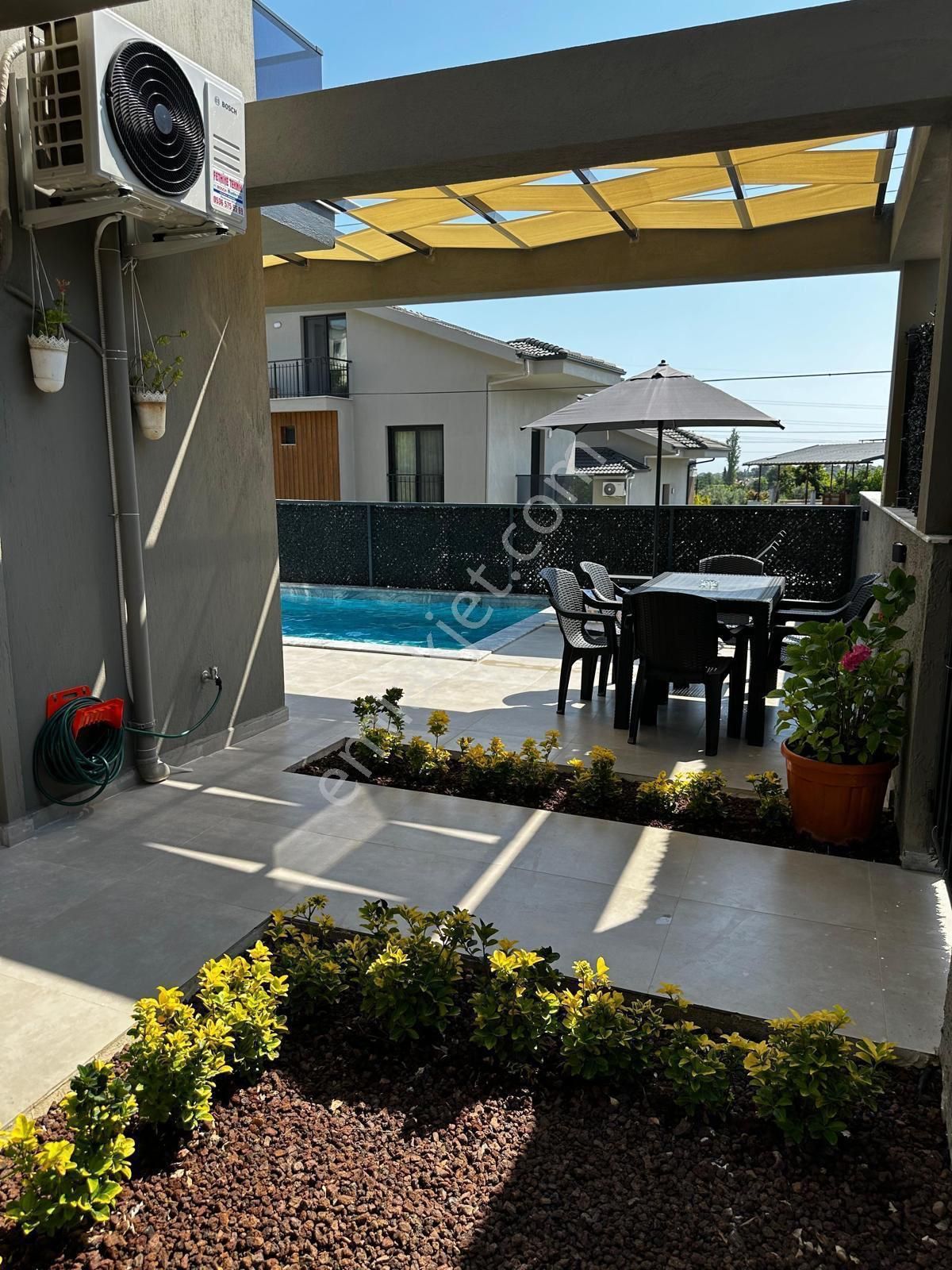 Stop’tan Kargıda Sıfır Havuzlu Eşyalı Villa - Görsel 19