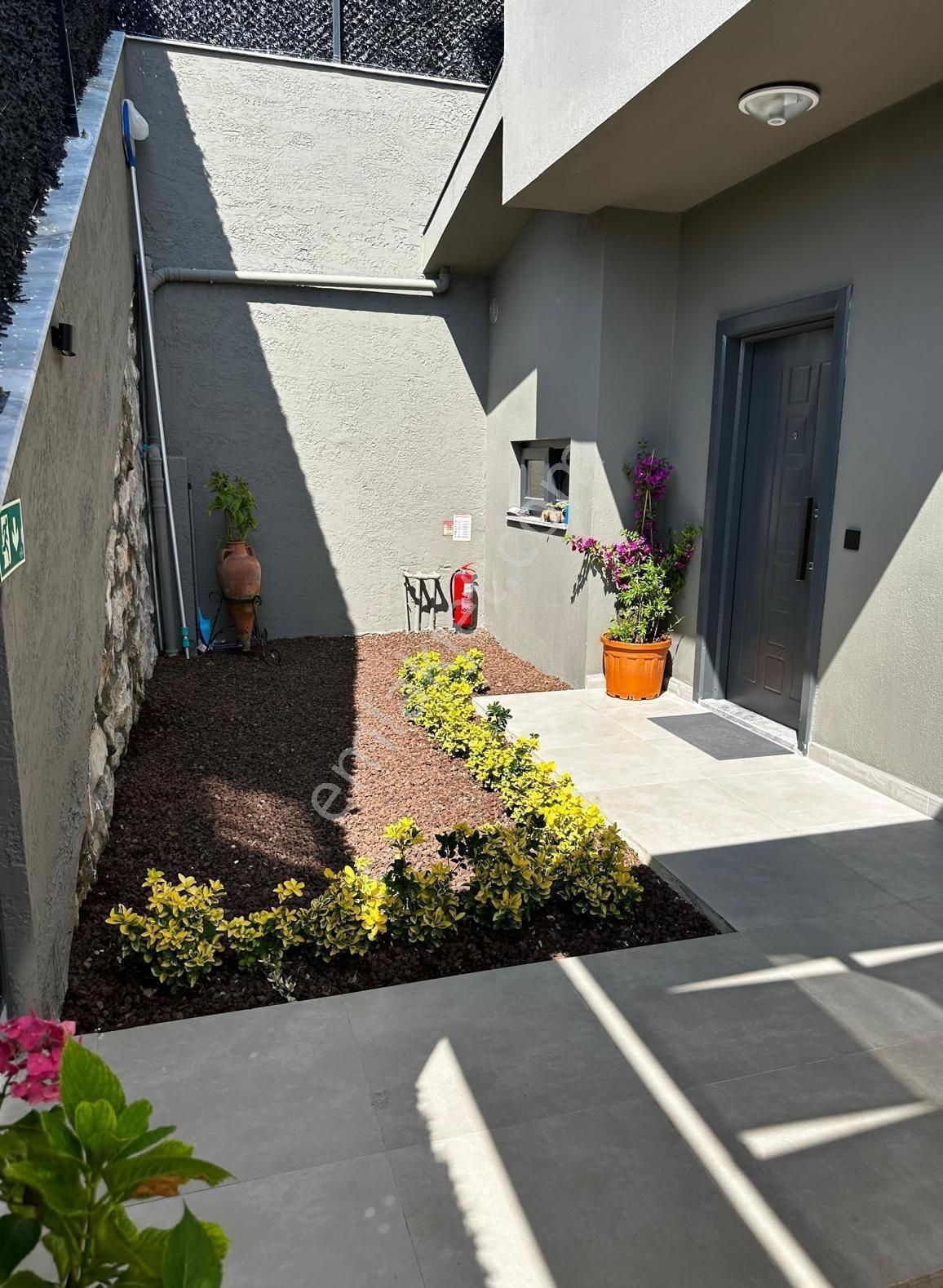 Stop’tan Kargıda Sıfır Havuzlu Eşyalı Villa - Görsel 24