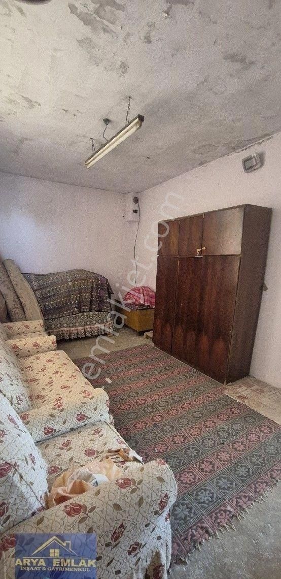 Özbek Köyünde Satılk 2 Katlı Müstakil Ev - Görsel 14