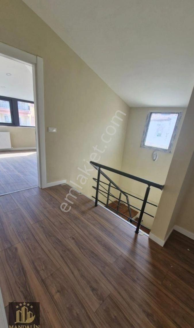 Elvan Özçelik'den Burgaz'da Satılık 3+1 Çatı Dubleksi - Görsel 14