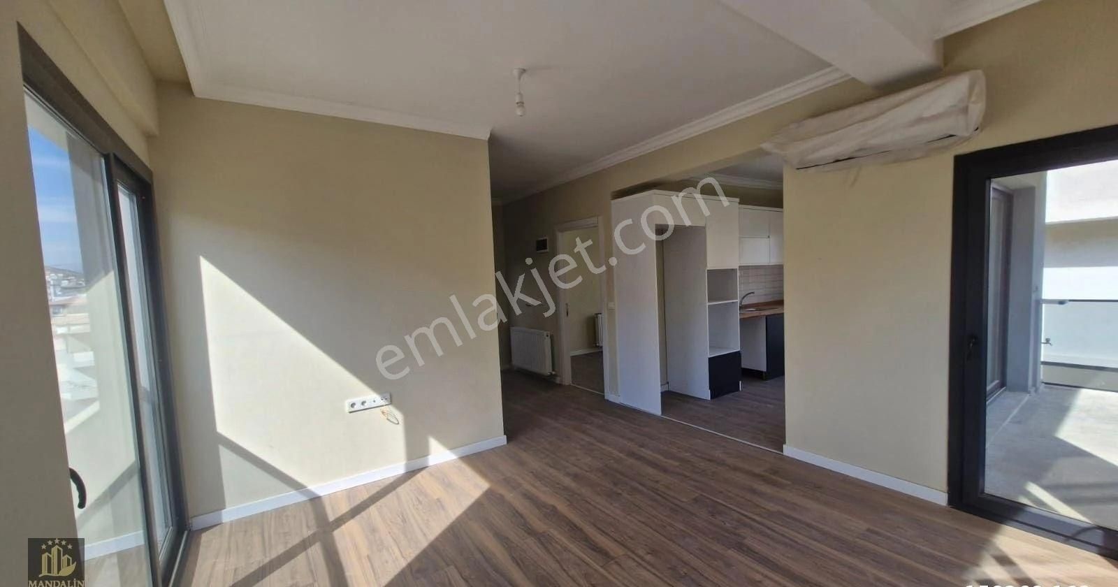 Elvan Özçelik'den Burgaz'da Satılık 3+1 Çatı Dubleksi - Görsel 3