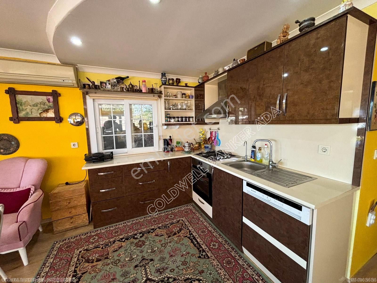 Kuşadası Yaylaköyde Deniz Manzaralı Satılık Müstakil Ev - Görsel 9