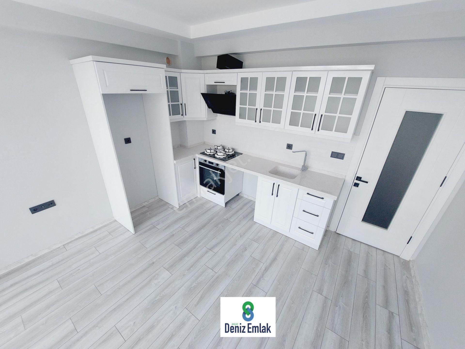 ♾️ Denizden Akçay Zeytinli De ♾️ 2+1 Yeni Binada Sürekli Kiralık Arakat Daire.