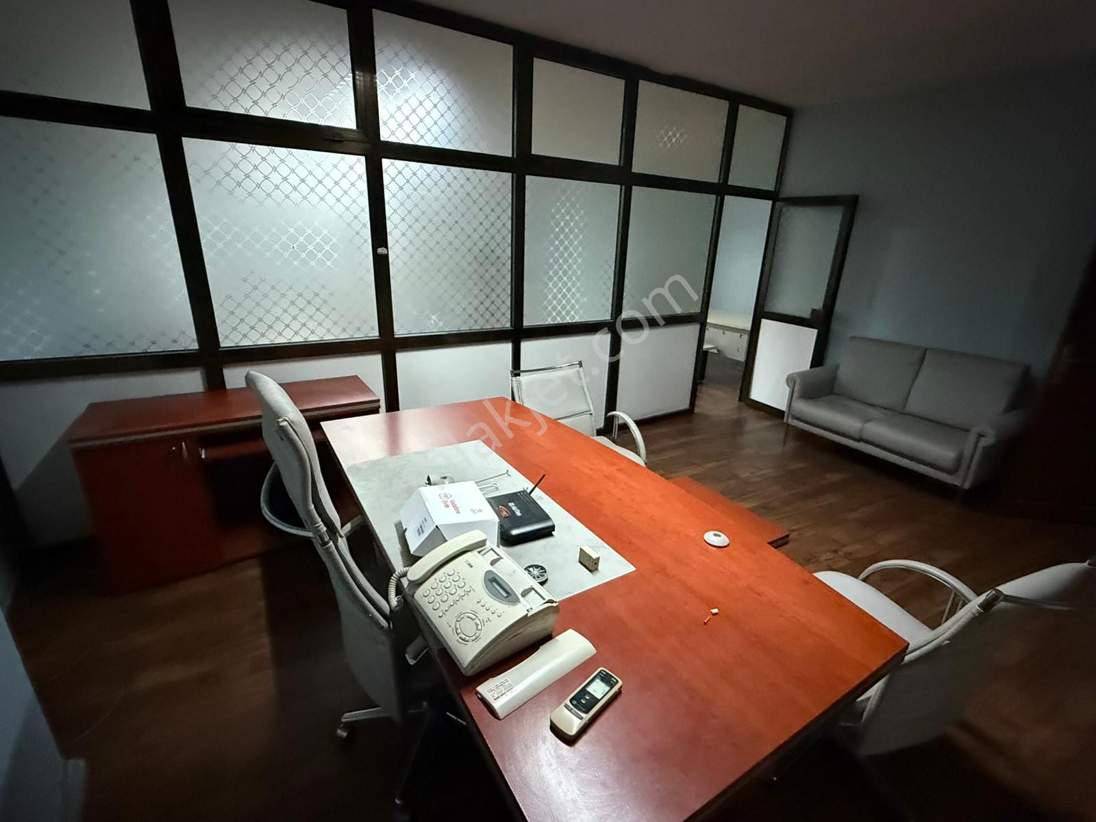 Şirinevler Meydanda Eşyalı 4. Kat 85 M2 Kiralık Ofis - Görsel 15