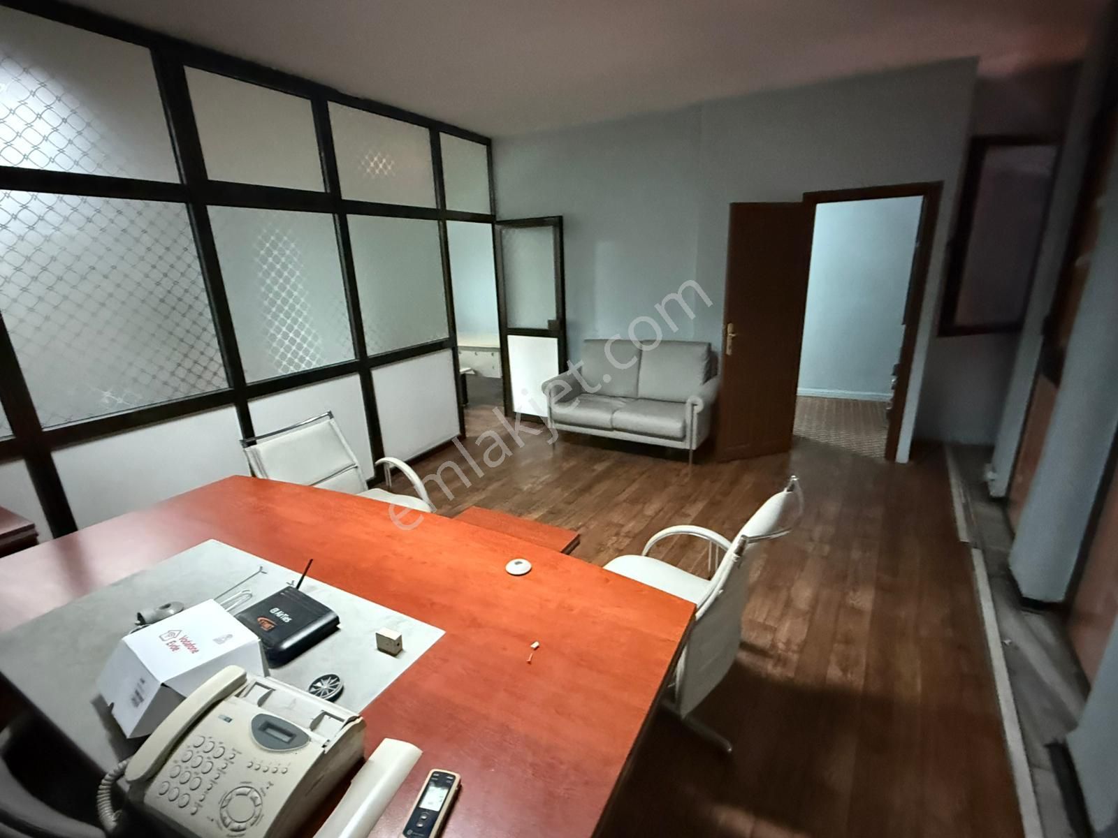 Şirinevler Meydanda Eşyalı 4. Kat 85 M2 Kiralık Ofis - Görsel 14