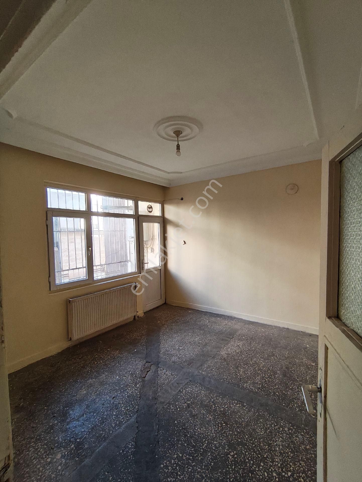 Merkezde 4 Odalı Doğalgazlı Kiralık Daire - Görsel 9