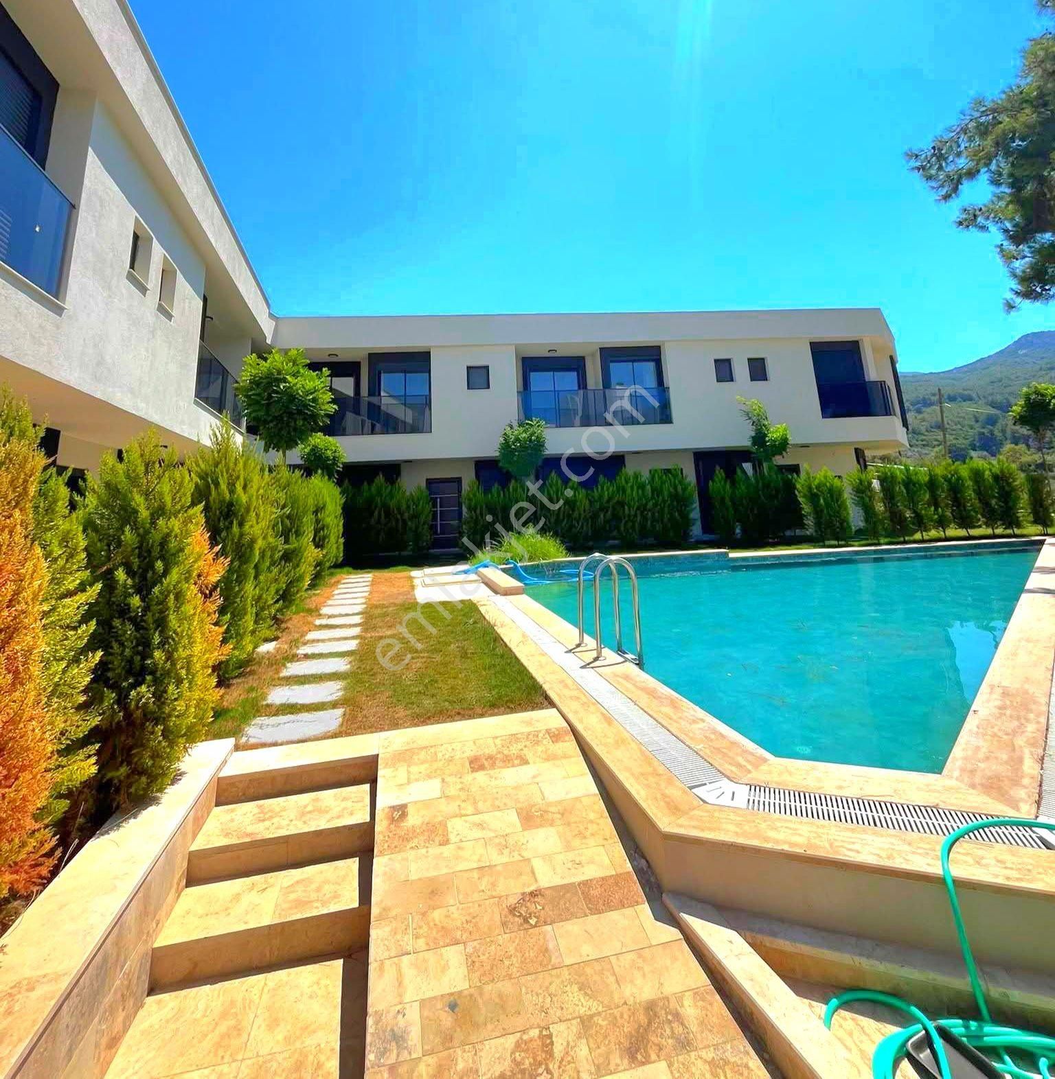 Davutlarda Havuzlu Sitede 4+1 Yazlık - Görsel 33