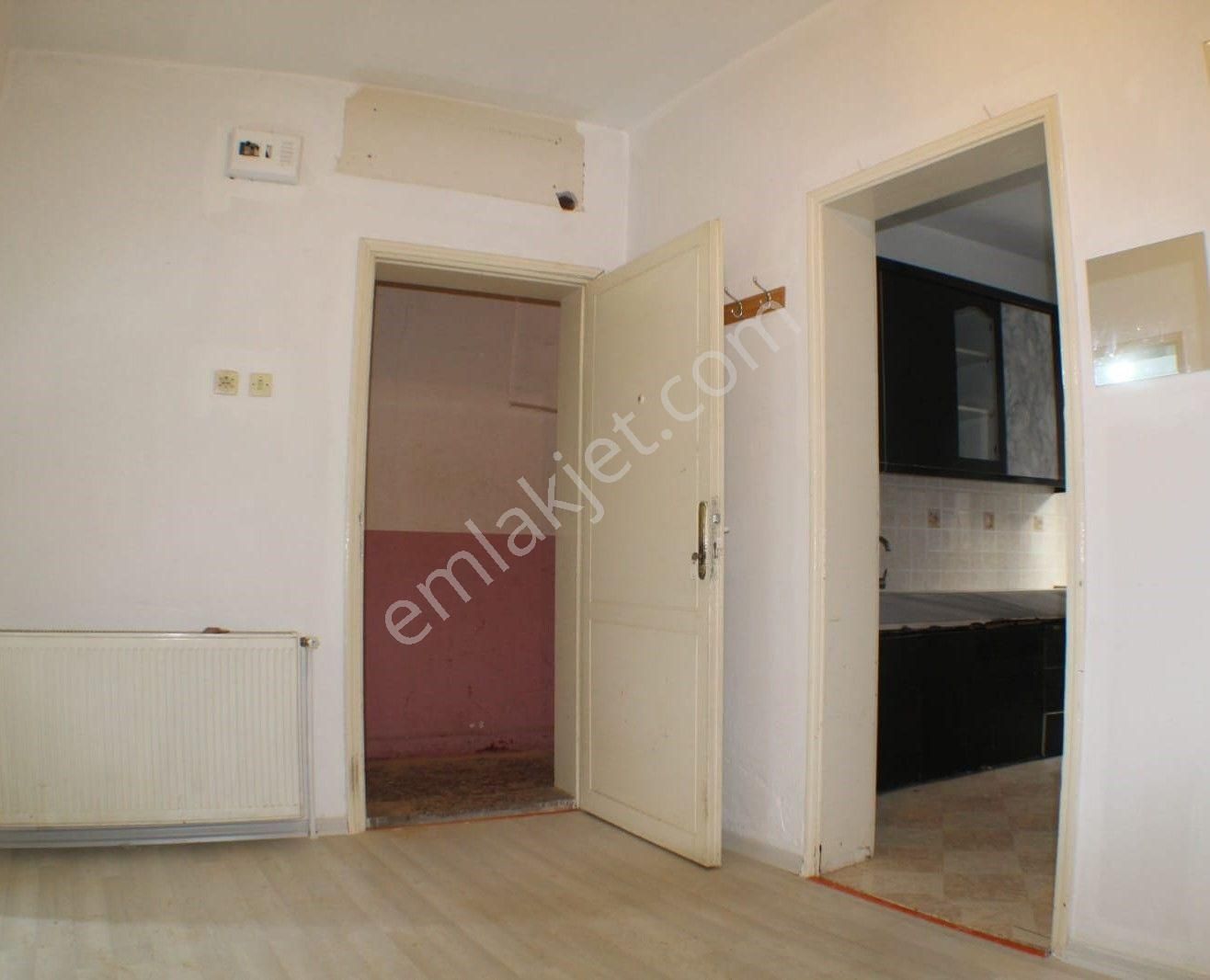 Bursa Osmangazi Etibank Mahallesinde 2+1 Giriş Kat 75 M2 Kombili Daire Kiralık - Görsel 9