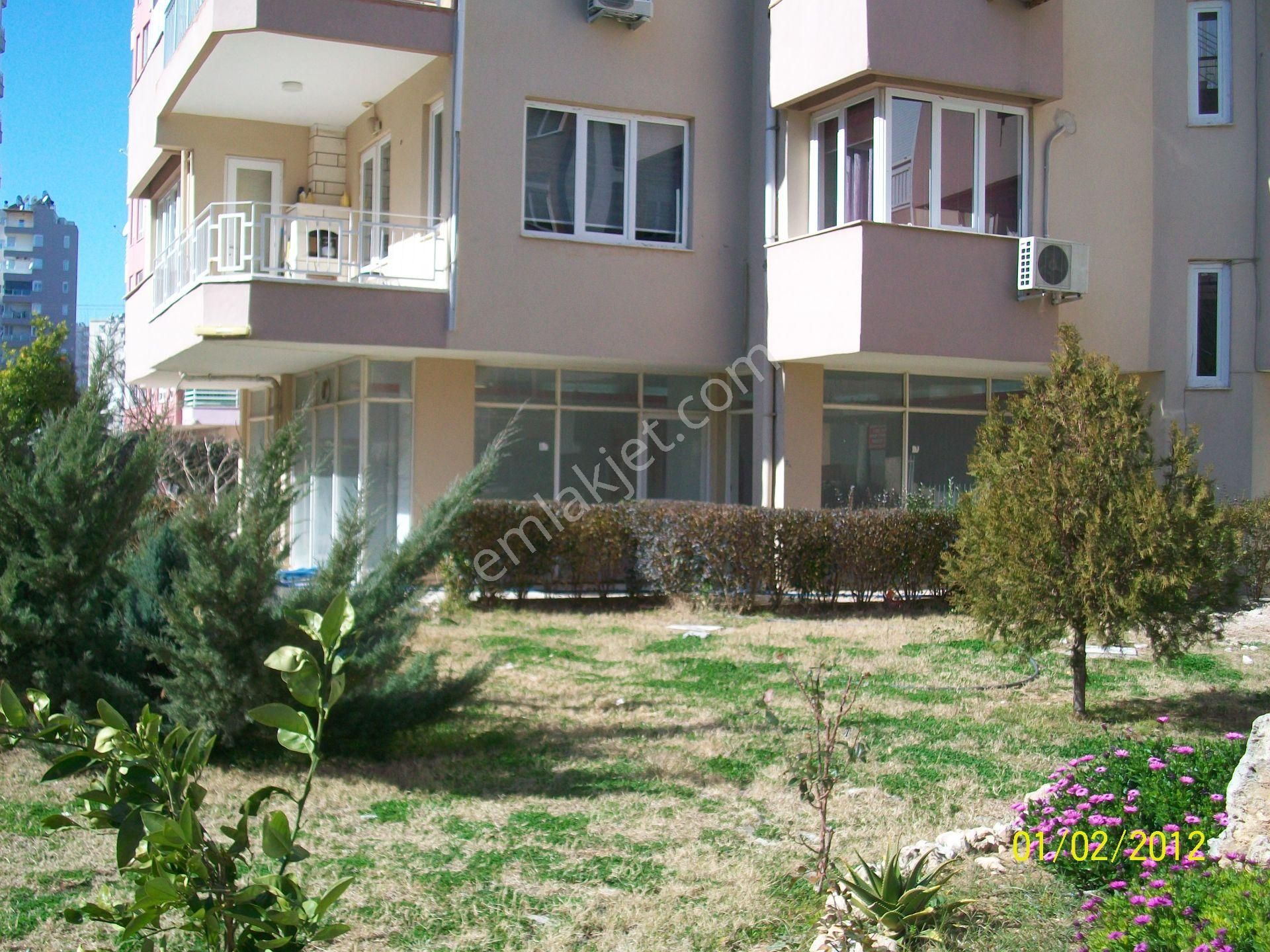 Antalya Fener'de İşyeri Ruhsatlı Bülent Ecevit Bulvarına İkinci Bina