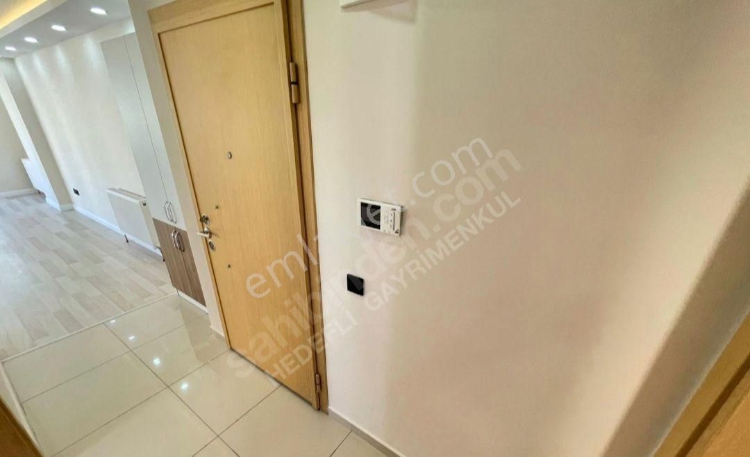 Altıntepe'de Marmaraya Yakın 2. Kat Özel Tasarım 5 Yıllık Ön 2+1 - Görsel 20