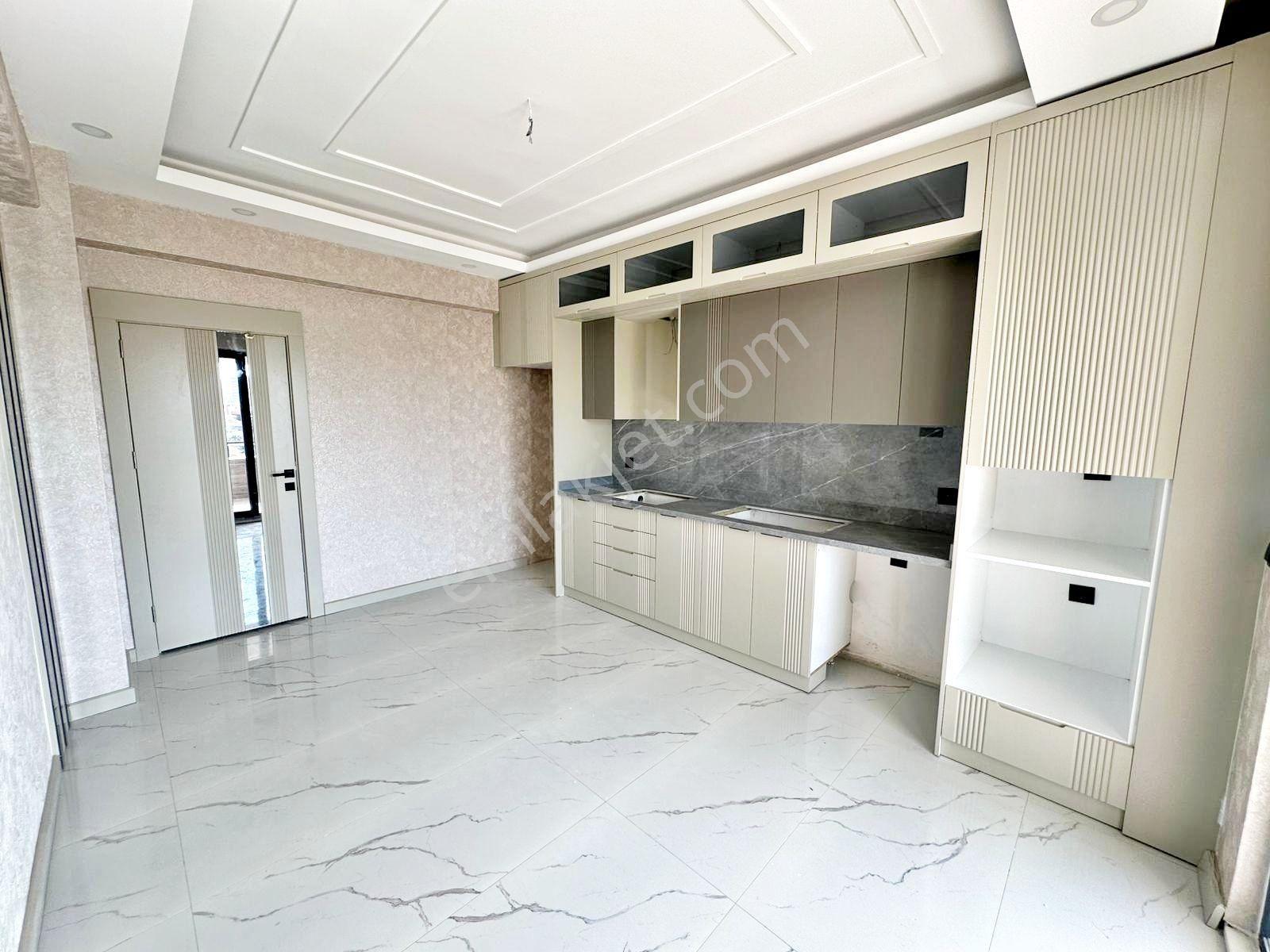 Göktürk Beylerbeyinde Giyinme Odalı Geniş Balkonlu Sıfır Lüx 3+1 - Görsel 2