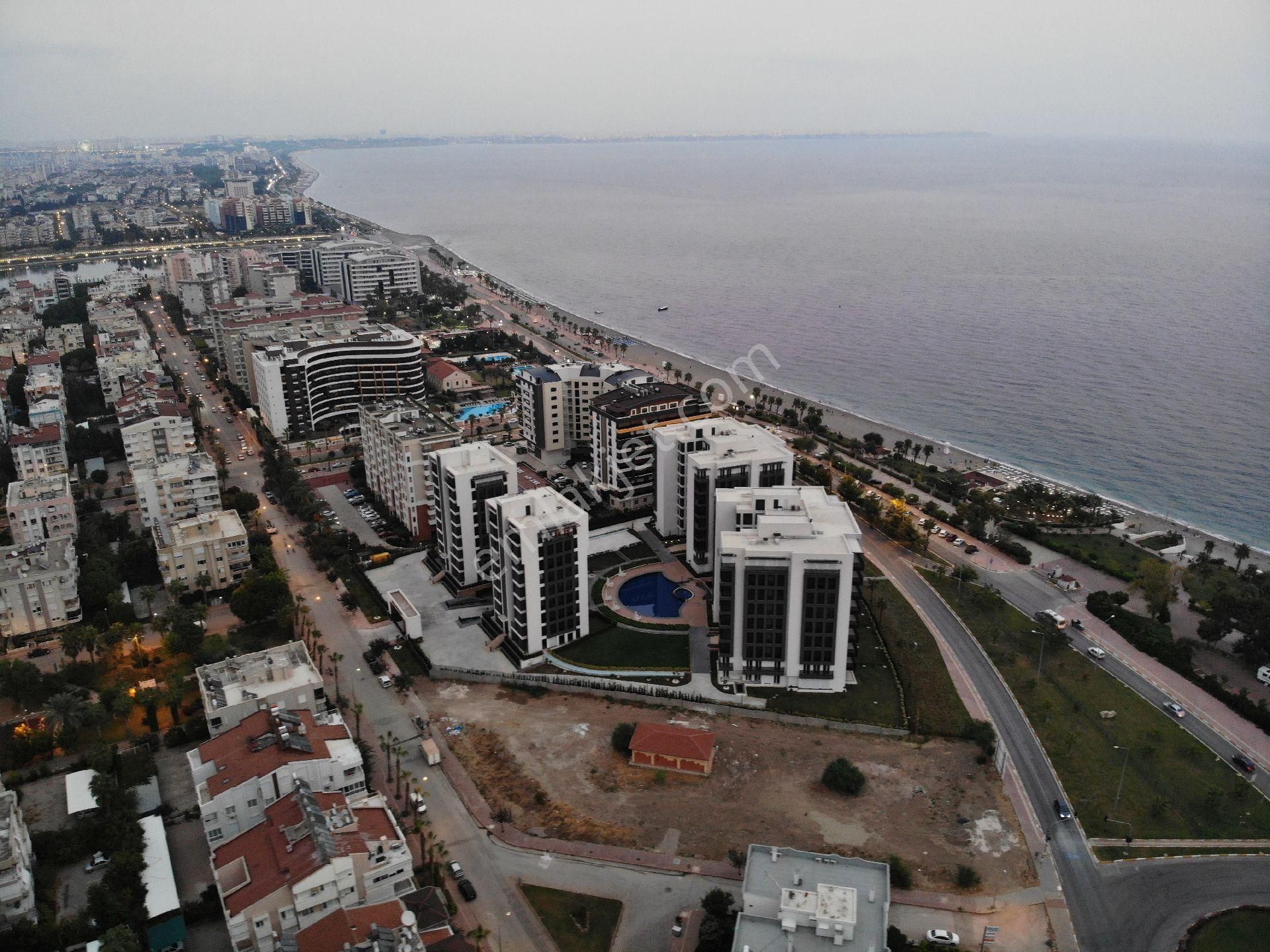 Konyaaltın,da Denize Sıfır 1+1 Daire