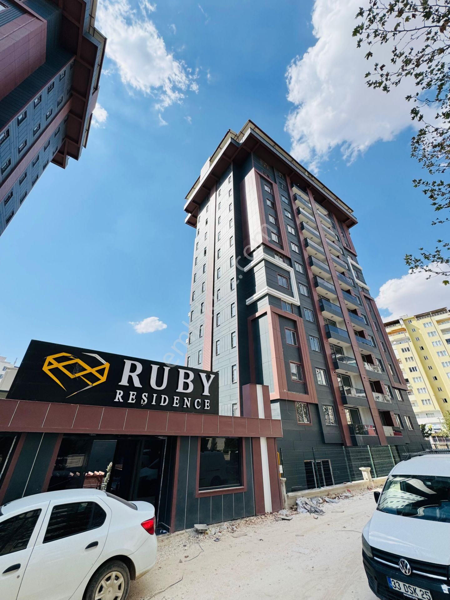 Karaköprü Diyarbakır Yolu Üzeri Satılık Sıfır Lüx 2+1 Daireler