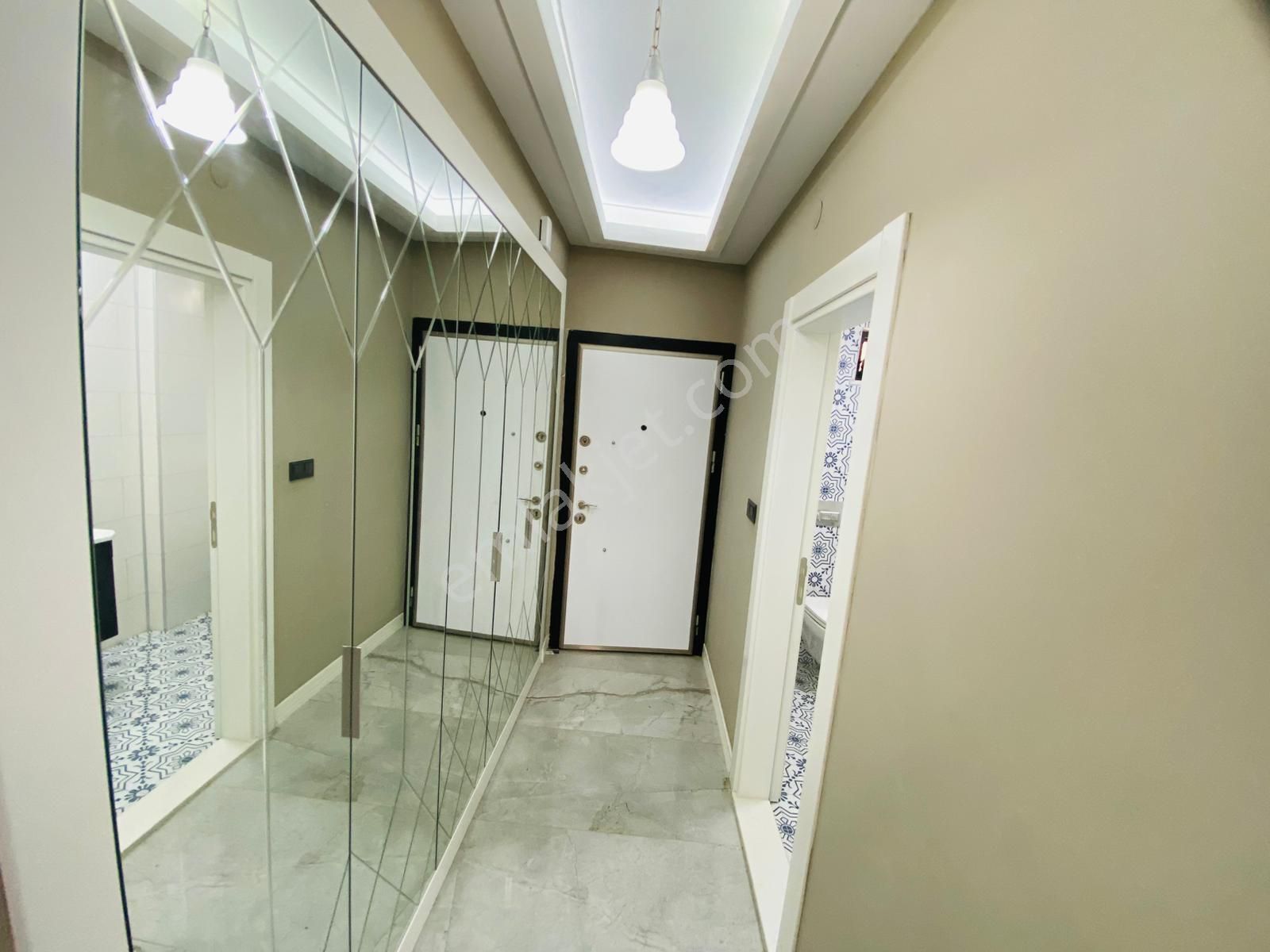 Akçay Da 4+1 Müstakil Kendine Ait Bahçe Alanlı Satılık Sıfır Tripleks Villa - Görsel 14