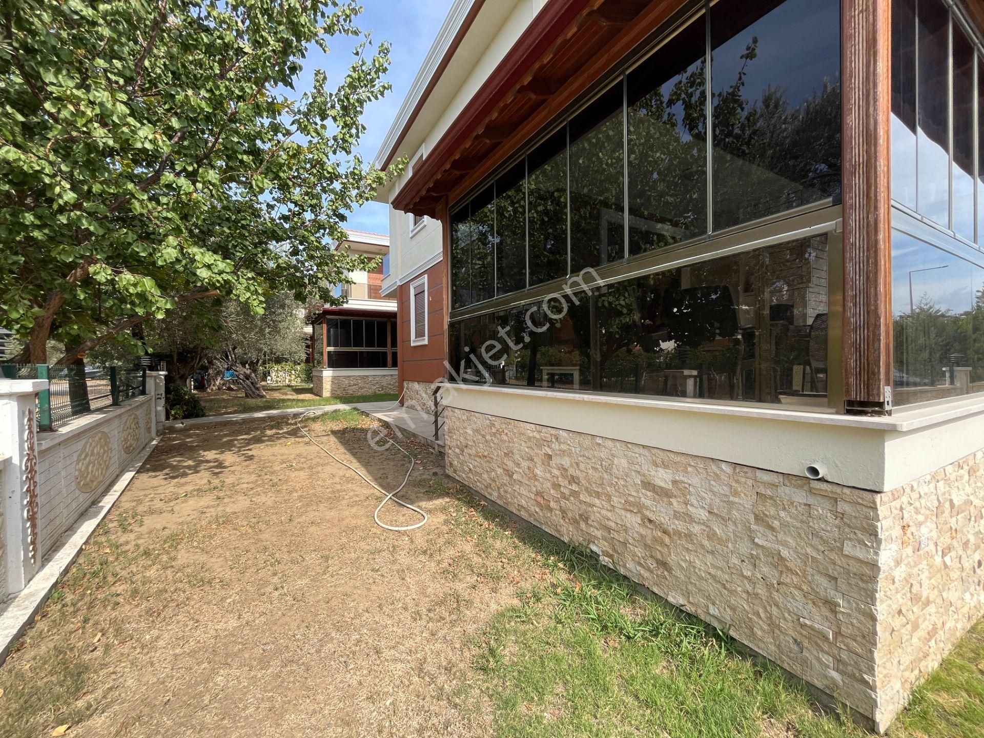 Güre'de Denize 100 Metre 4 Adet 3+1 Lüks Villa Satışta - Görsel 34