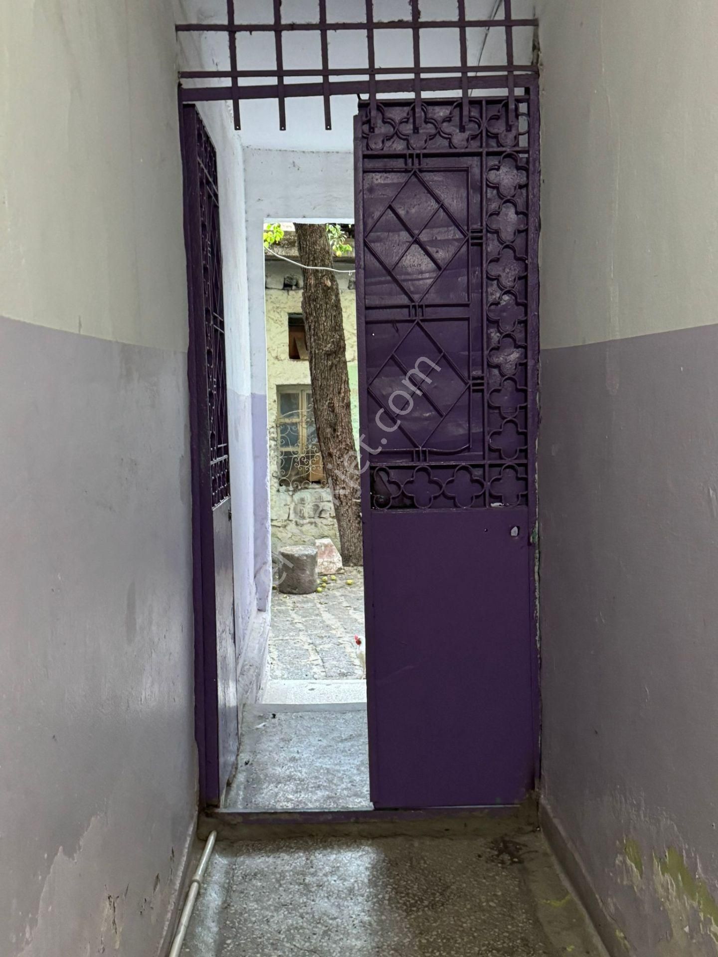 Makro Life Gayrimenkul'den Ulu Cami Yanında Satılık Z+4 Katlı Bina - Görsel 6