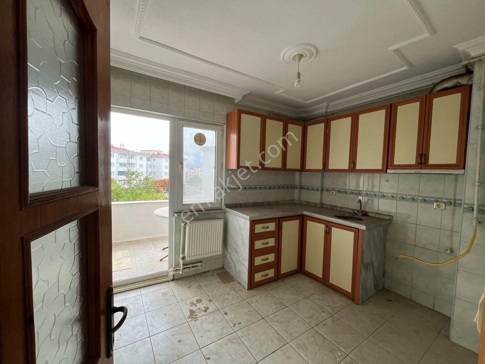 Çanakkale Merkez Esenler'de 3+1 Kiralık Daire - Görsel 2