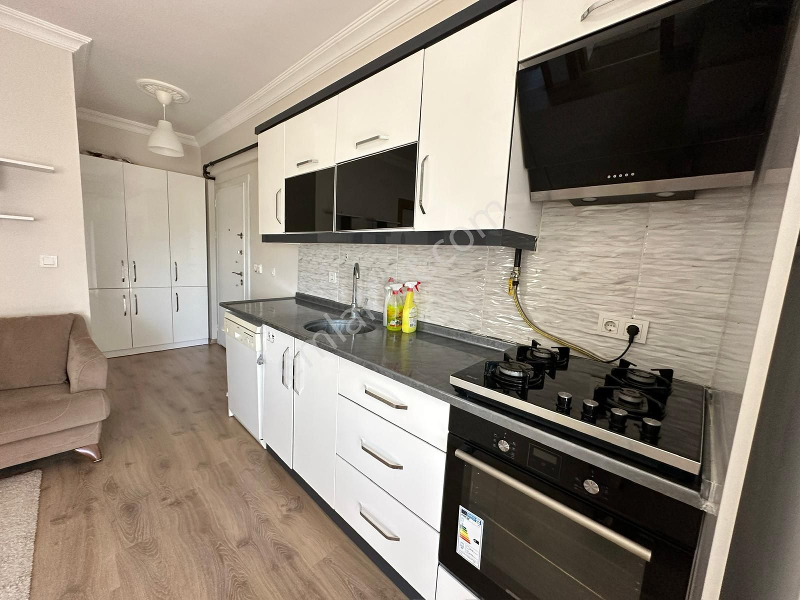 Seyrekte Eşyalı 2+1 Doğalgazlı Kiralık Daire - Görsel 8