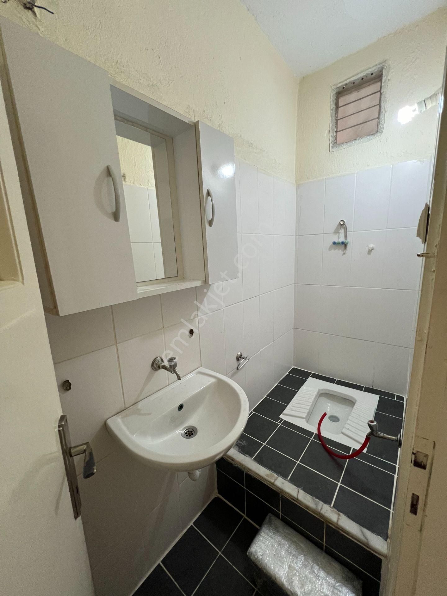 Döşeme Mah Valilik Yakını 3+1 Müstakil Kiralık Ev - Görsel 12