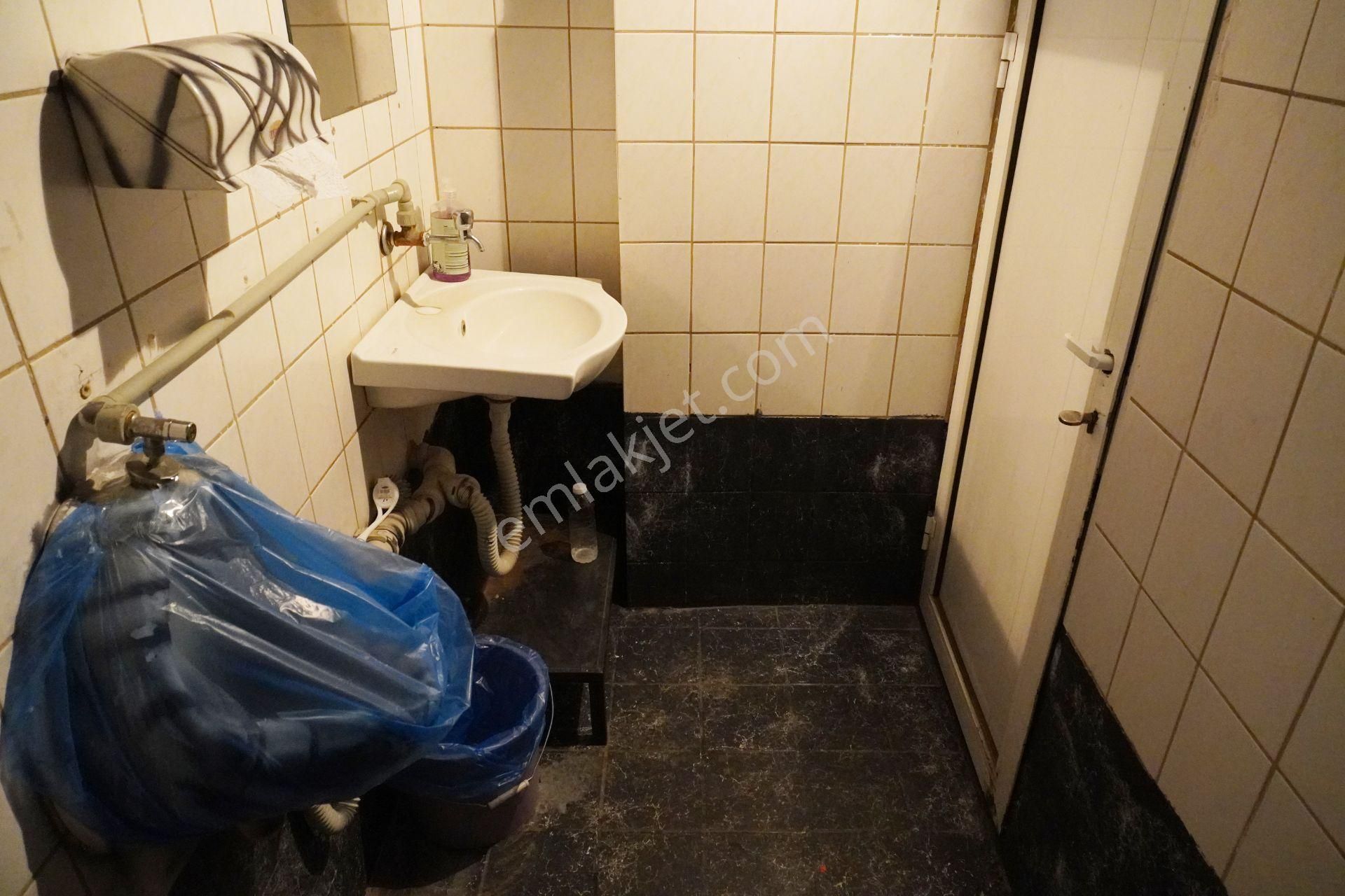 Ataşehirde Kiralık Fiyat Düştü Dükkan Mevkii Yerde 70m2 Wcli Çiğliserkan - Görsel 8