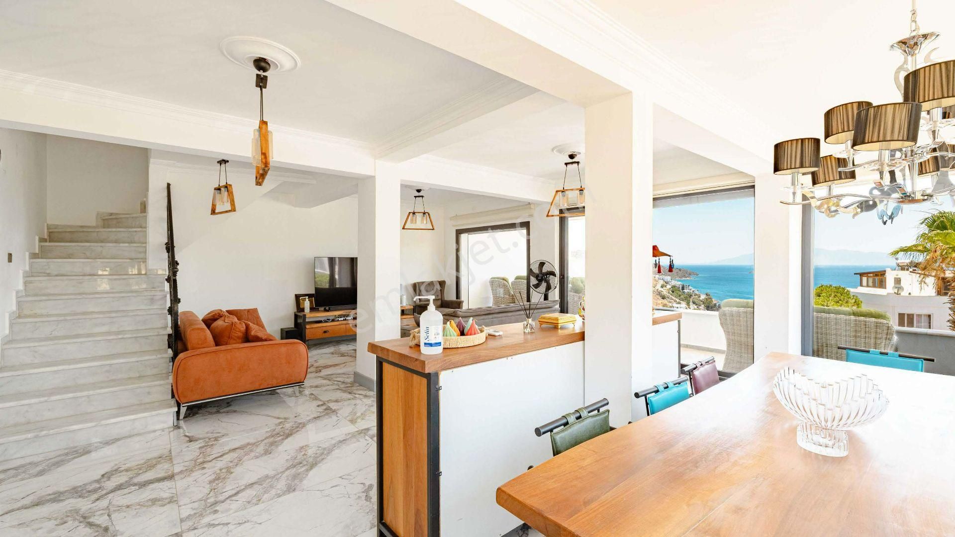 Meteor Beach'e Yürüme Mesafesinde Trıpleks İkiz Müstakil Villa - Görsel 8