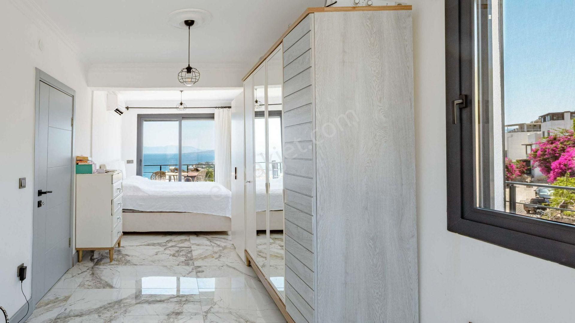 Meteor Beach'e Yürüme Mesafesinde Trıpleks İkiz Müstakil Villa - Görsel 25