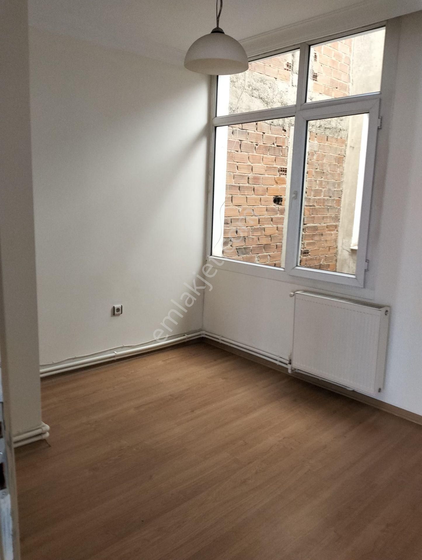 Üçyol Meydana Yürüme Mesafesinde Yayla Gibi 5+1 200 M2 Daire - Görsel 20