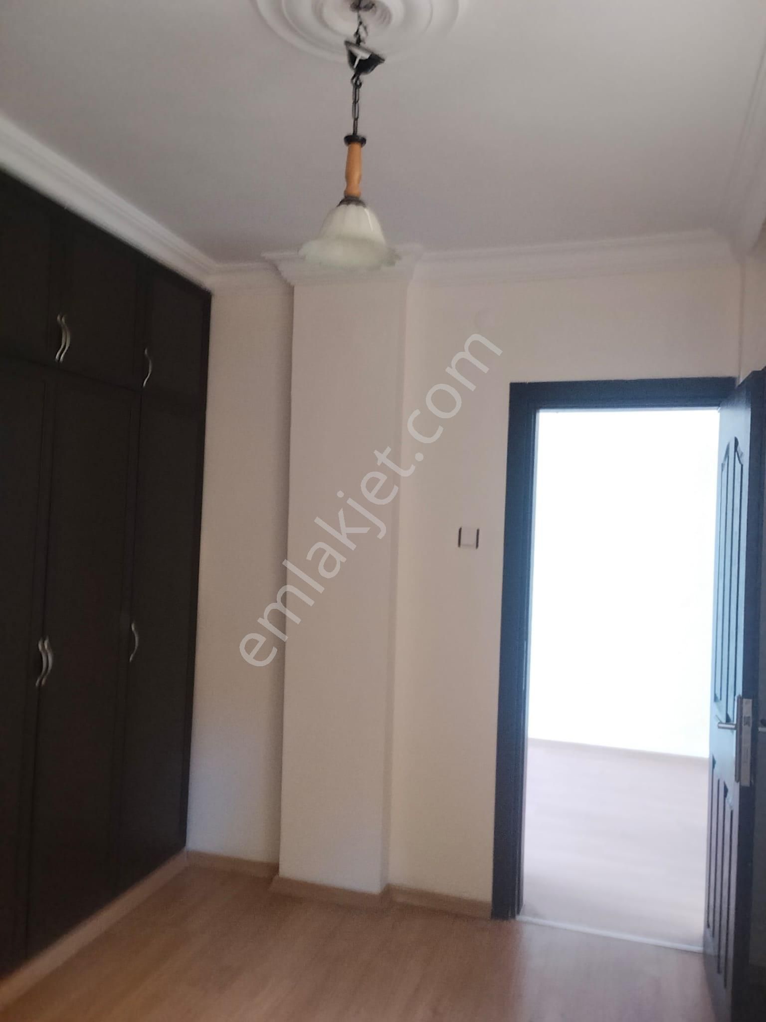 Üçyol Meydana Yürüme Mesafesinde Yayla Gibi 5+1 200 M2 Daire - Görsel 22