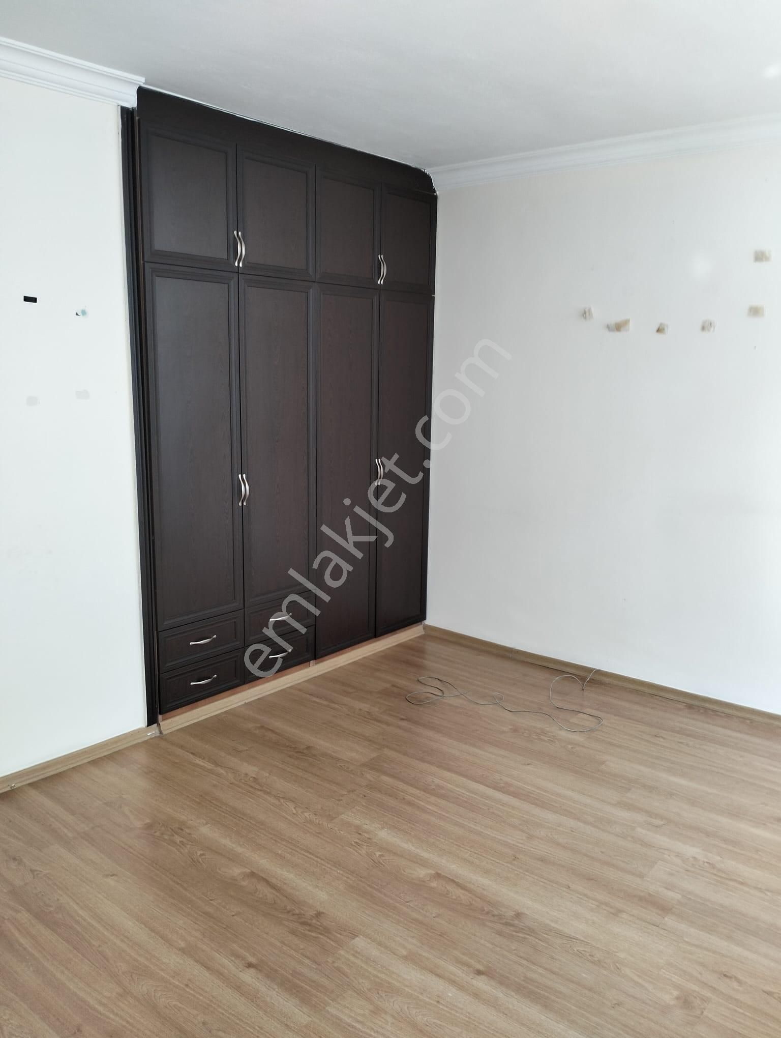Üçyol Meydana Yürüme Mesafesinde Yayla Gibi 5+1 200 M2 Daire - Görsel 13