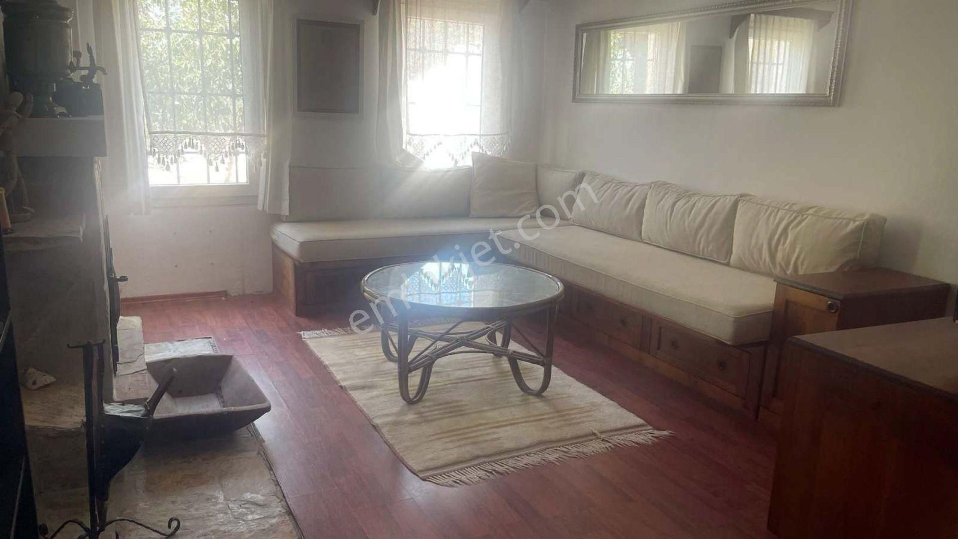 Gürece'de İkiz Tripleks Villa - Görsel 11