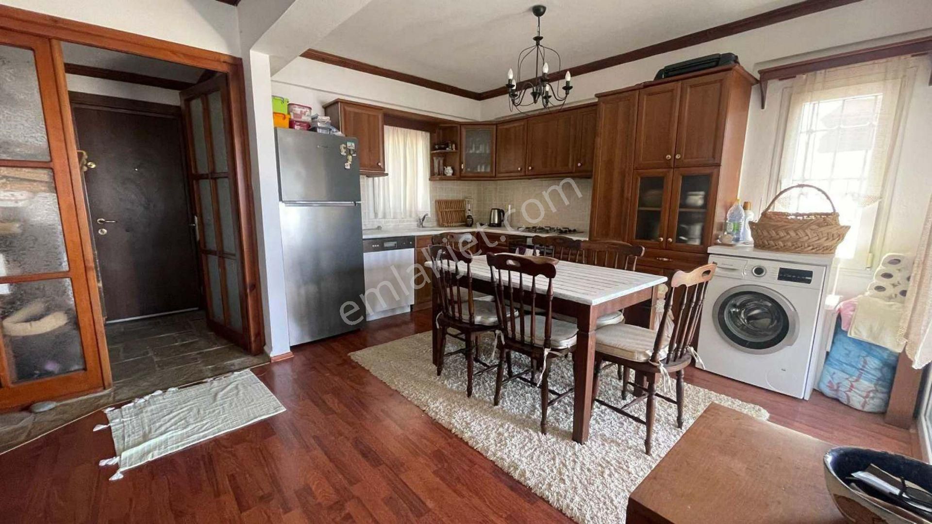 Gürece'de İkiz Tripleks Villa - Görsel 12