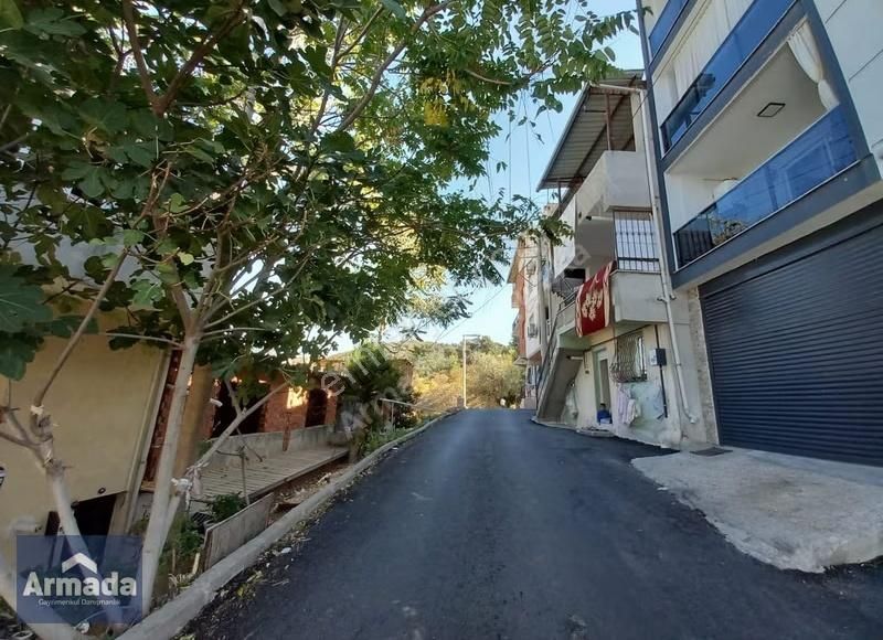 Bornova Çamkulede Satılık Ferah Geniş 2+1 Daire - Görsel 2