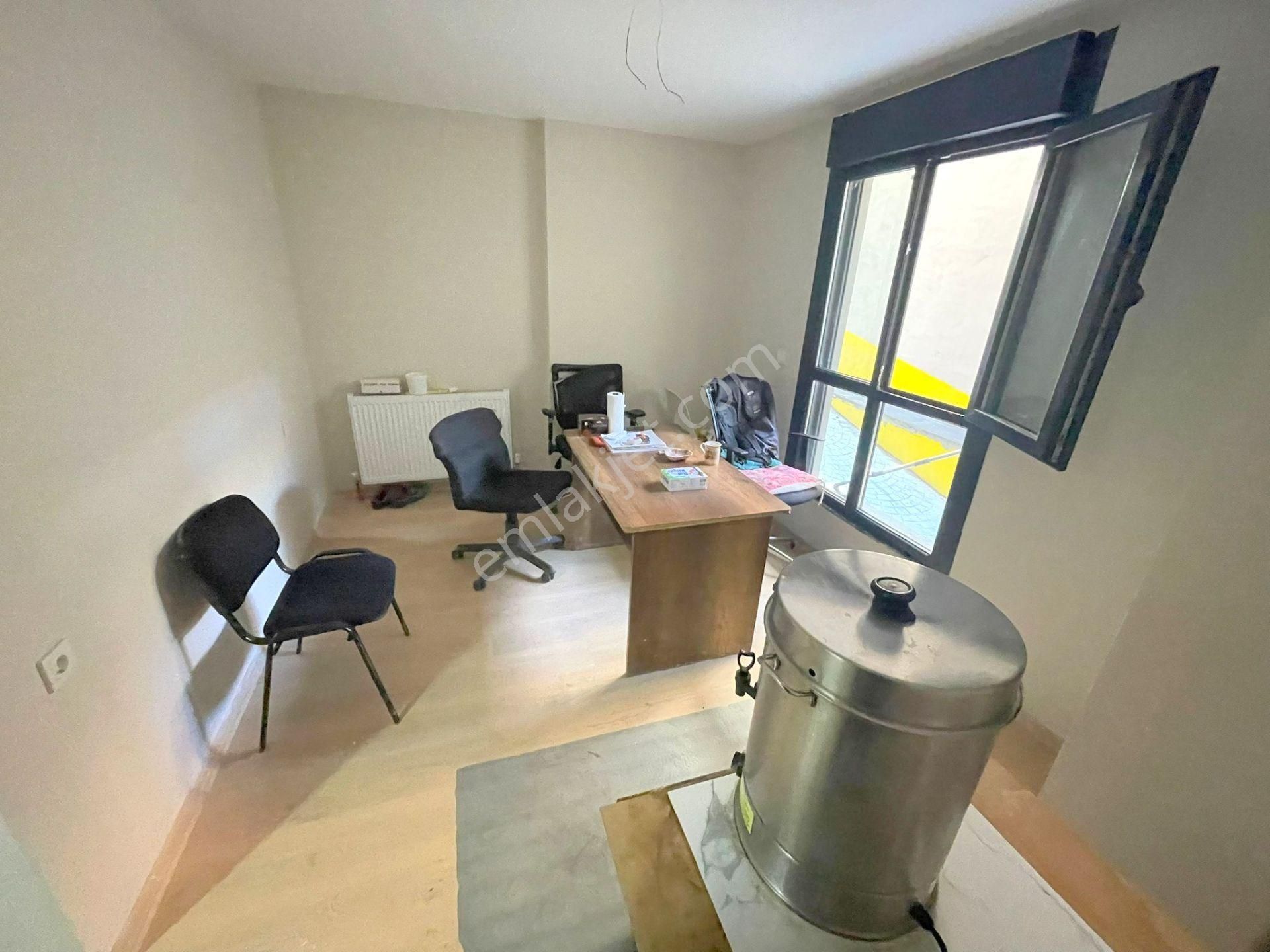 Emlak Dünyasından İdealtepe Koru Parkına Çok Yakın 1+1 55 M2 - Görsel 8