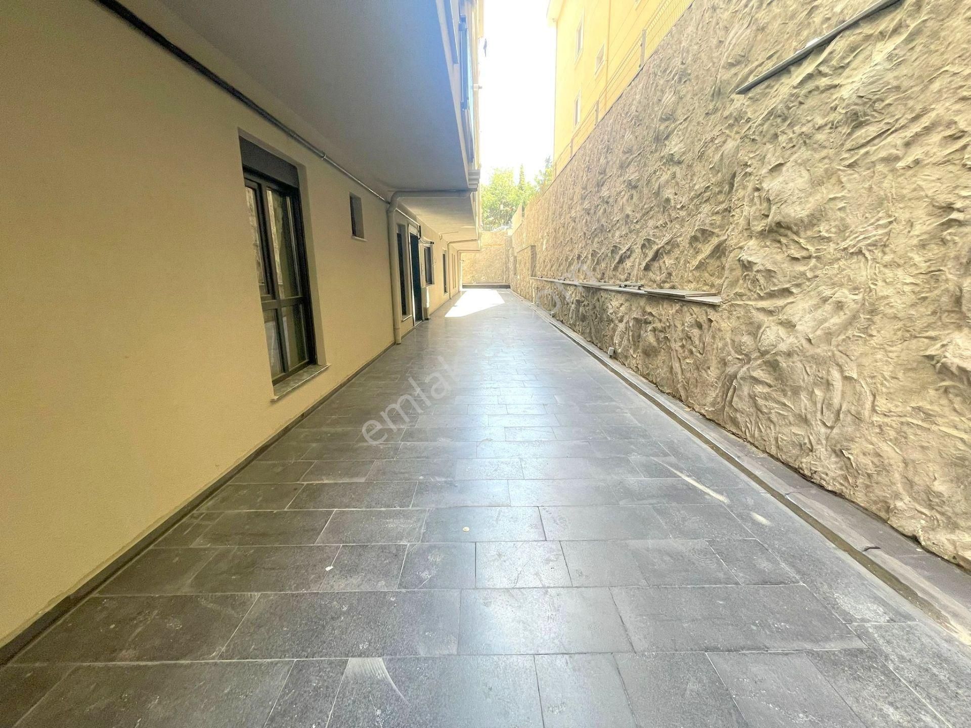 Emlak Dünyasından İdealtepe Koru Parkına Çok Yakın 1+1 55 M2 - Görsel 19