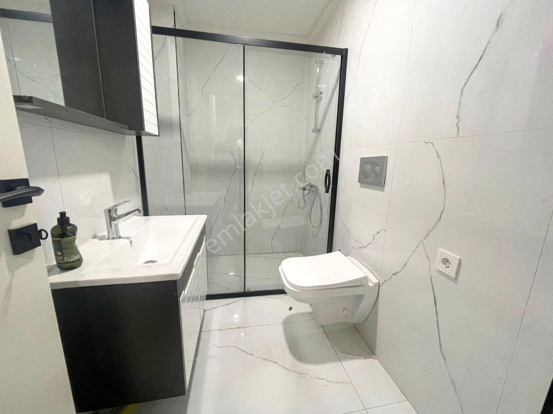 Emlak Dünyasından İdealtepe Koru Parkına Çok Yakın 1+1 55 M2 - Görsel 12