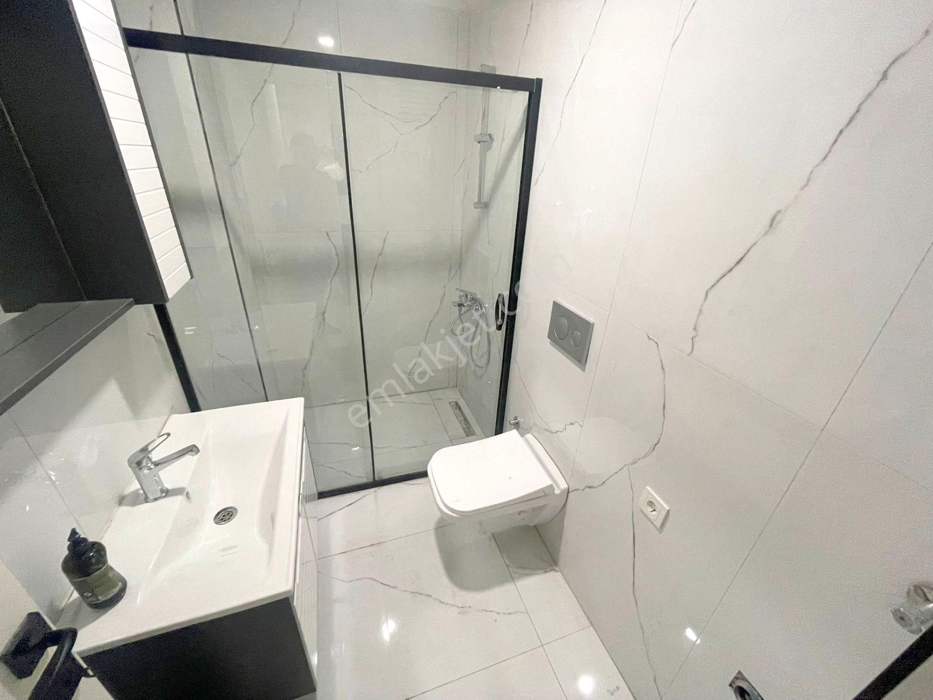 Emlak Dünyasından İdealtepe Koru Parkına Çok Yakın 1+1 55 M2 - Görsel 13