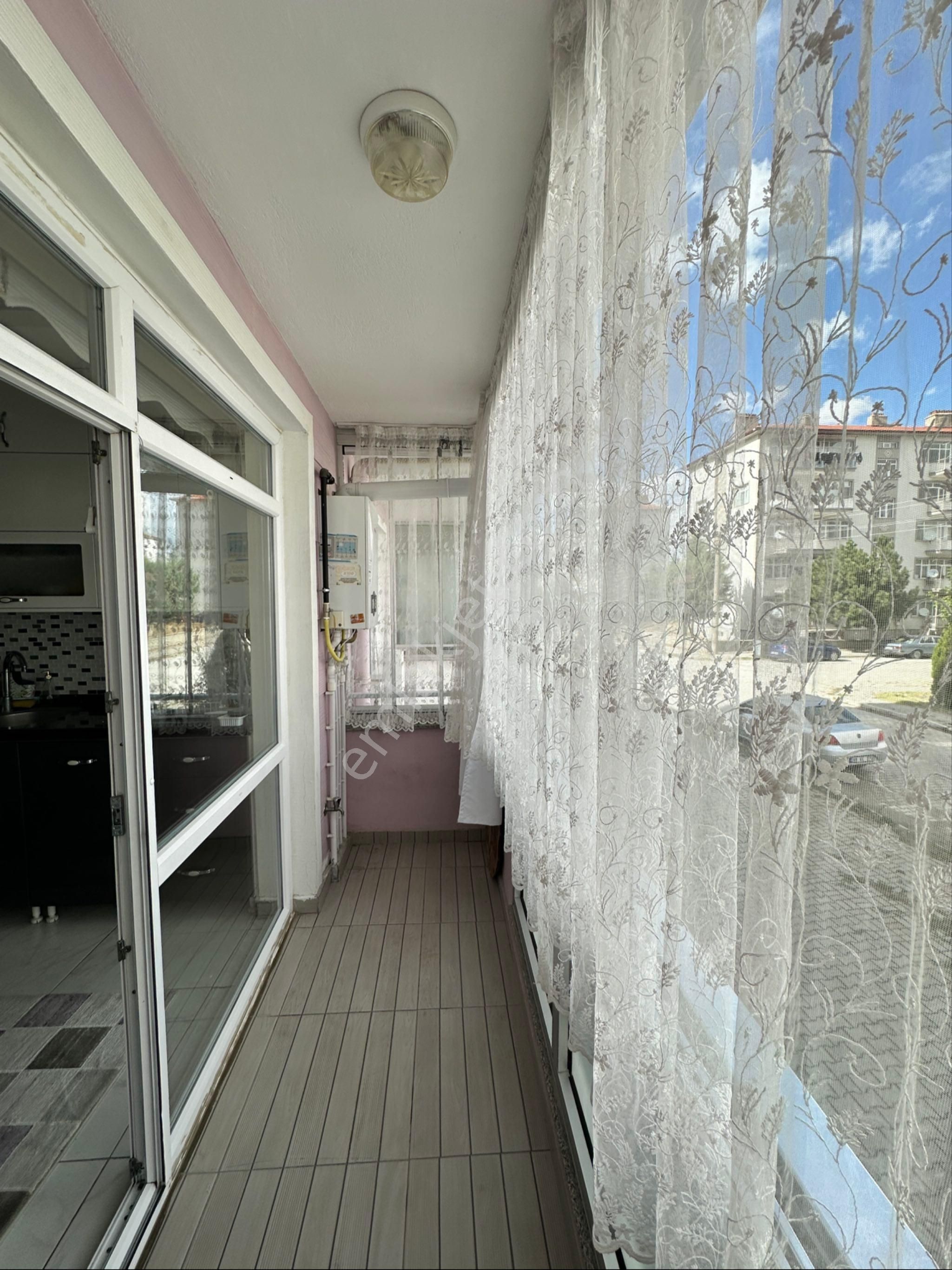 Dinç Emlaktan Gazi Mahallesinde Satılık 3+1 Daire - Görsel 18