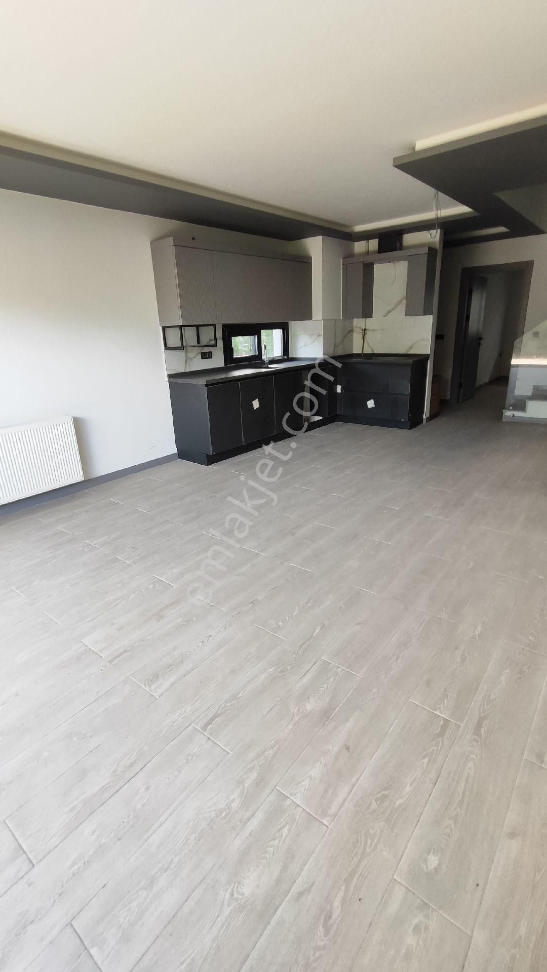 Kuşadası'nda Doğalgazlı 3+1 Bahçe Dubleksi Daire - Görsel 4