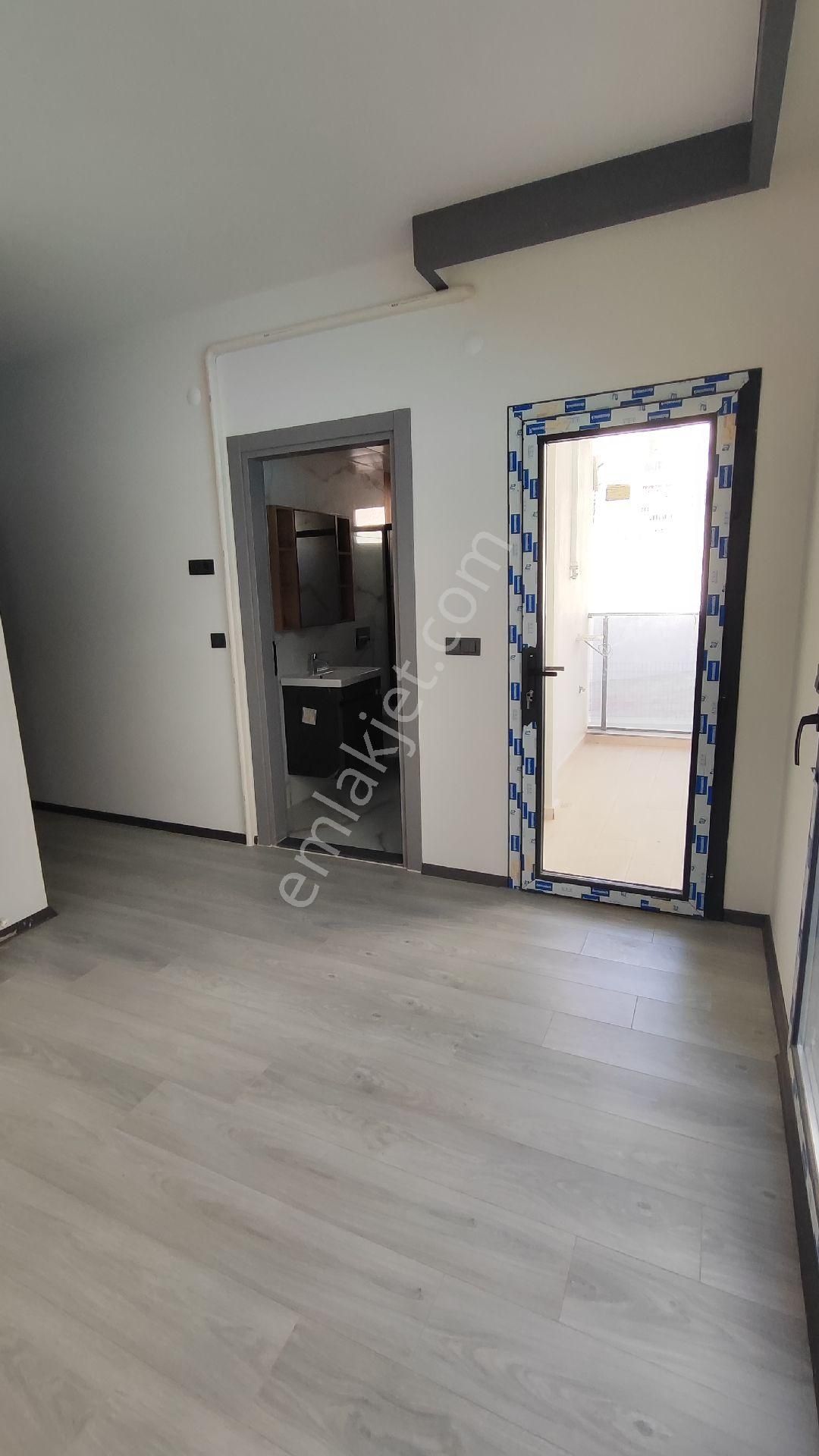 Kuşadası'nda Doğalgazlı 3+1 Bahçe Dubleksi Daire - Görsel 11