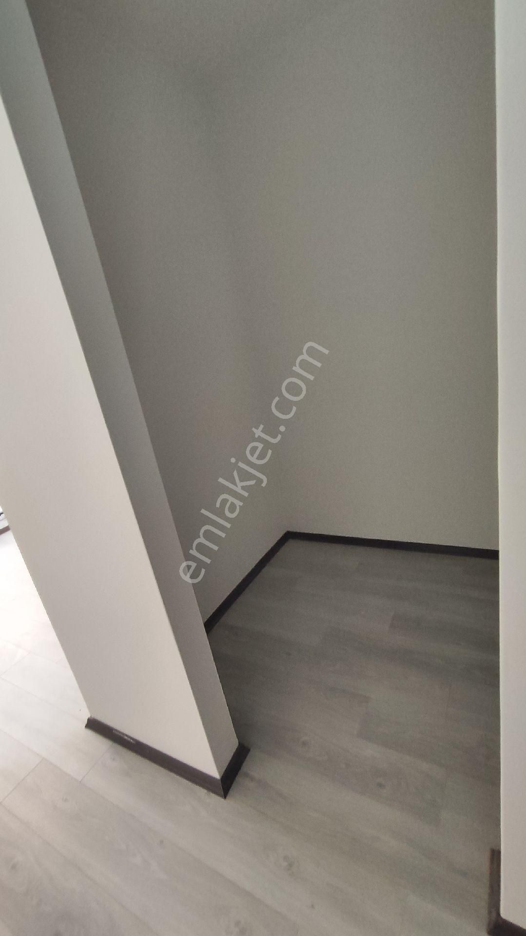 Kuşadası'nda Doğalgazlı 3+1 Bahçe Dubleksi Daire - Görsel 16