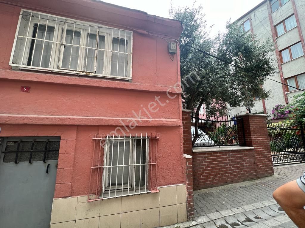 Defterdar Mah. 45m2 Oturumlu 9.50 İmarlı Müstakil Bina - Görsel 3