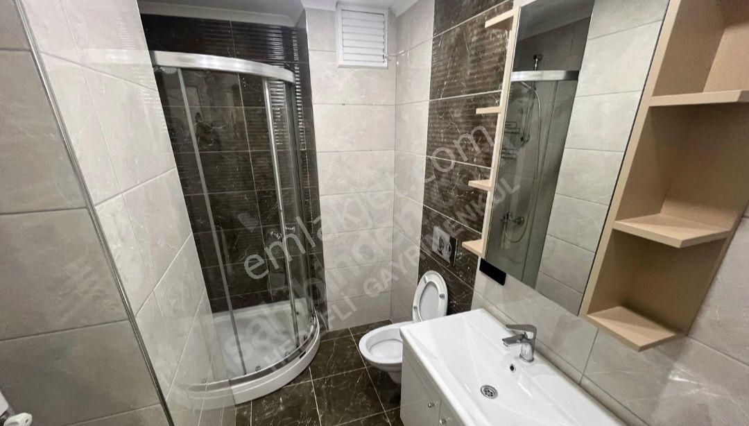 Bostancı Marmaraya Yakın, Ayrı Mutfaklı, Otoparklı, Balkonlu 2+1 - Görsel 24