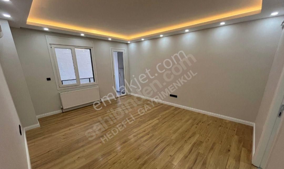 Bostancı Marmaraya Yakın, Ayrı Mutfaklı, Otoparklı, Balkonlu 2+1 - Görsel 12