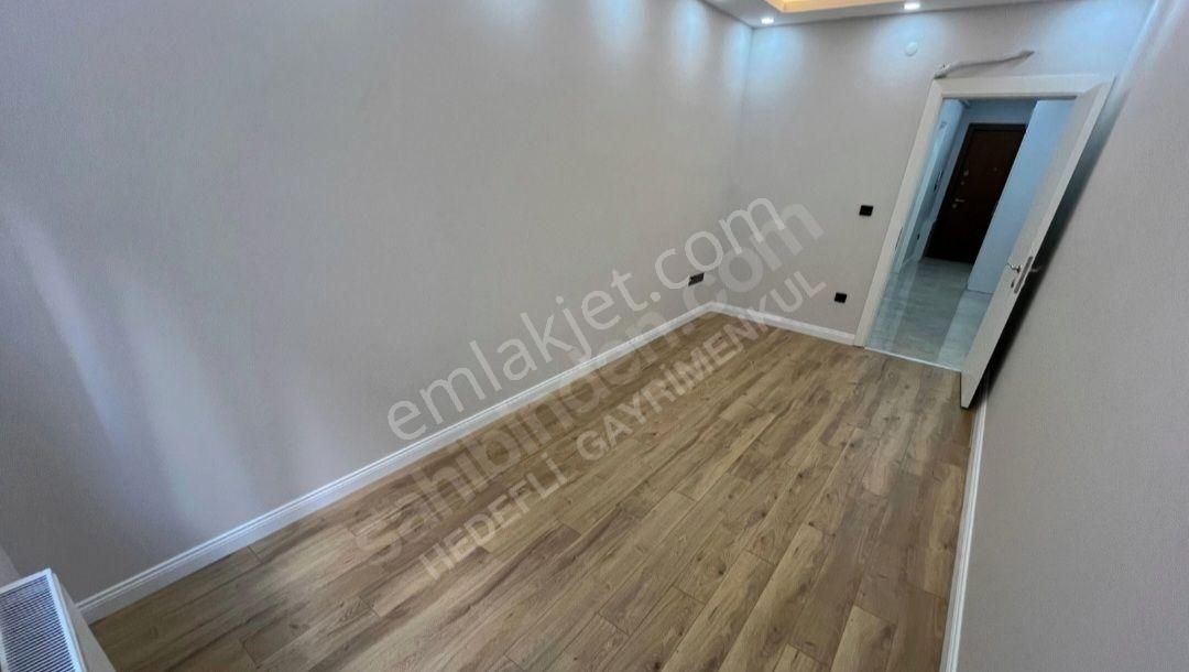 Bostancı Marmaraya Yakın, Ayrı Mutfaklı, Otoparklı, Balkonlu 2+1 - Görsel 19