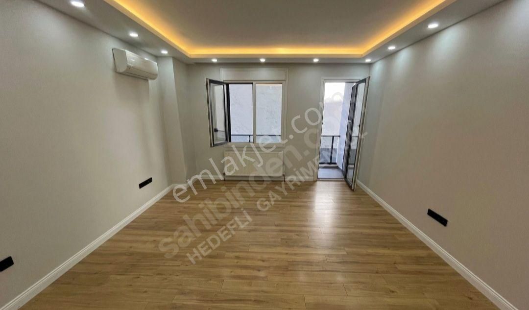 Bostancı Marmaraya Yakın, Ayrı Mutfaklı, Otoparklı, Balkonlu 2+1 - Görsel 2